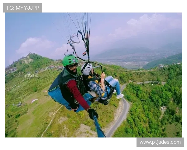周丽的极限运动人生：挑战自我与追寻自由的深度对话